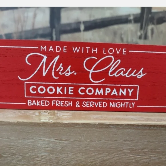 Target Christmas tiered tray - Picture 2 of 7